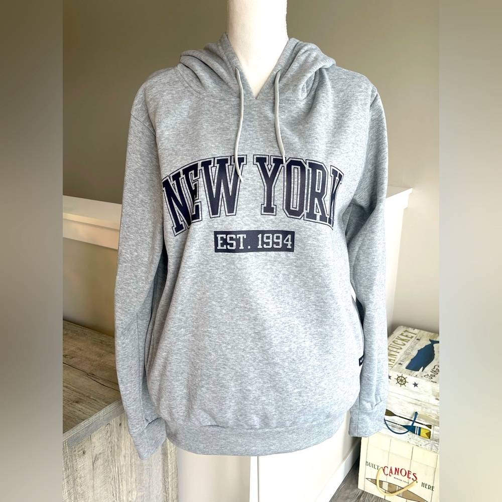 Gray New York Hoodie Sweater